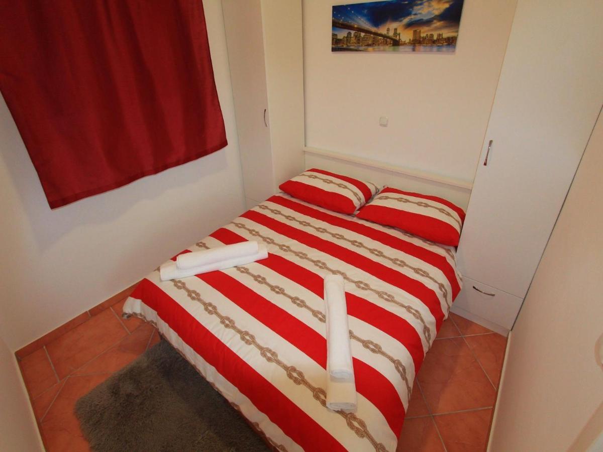 Apartments Nero Novi Vinodolski Εξωτερικό φωτογραφία